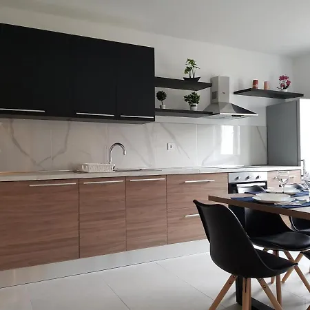 Aria Apartment *